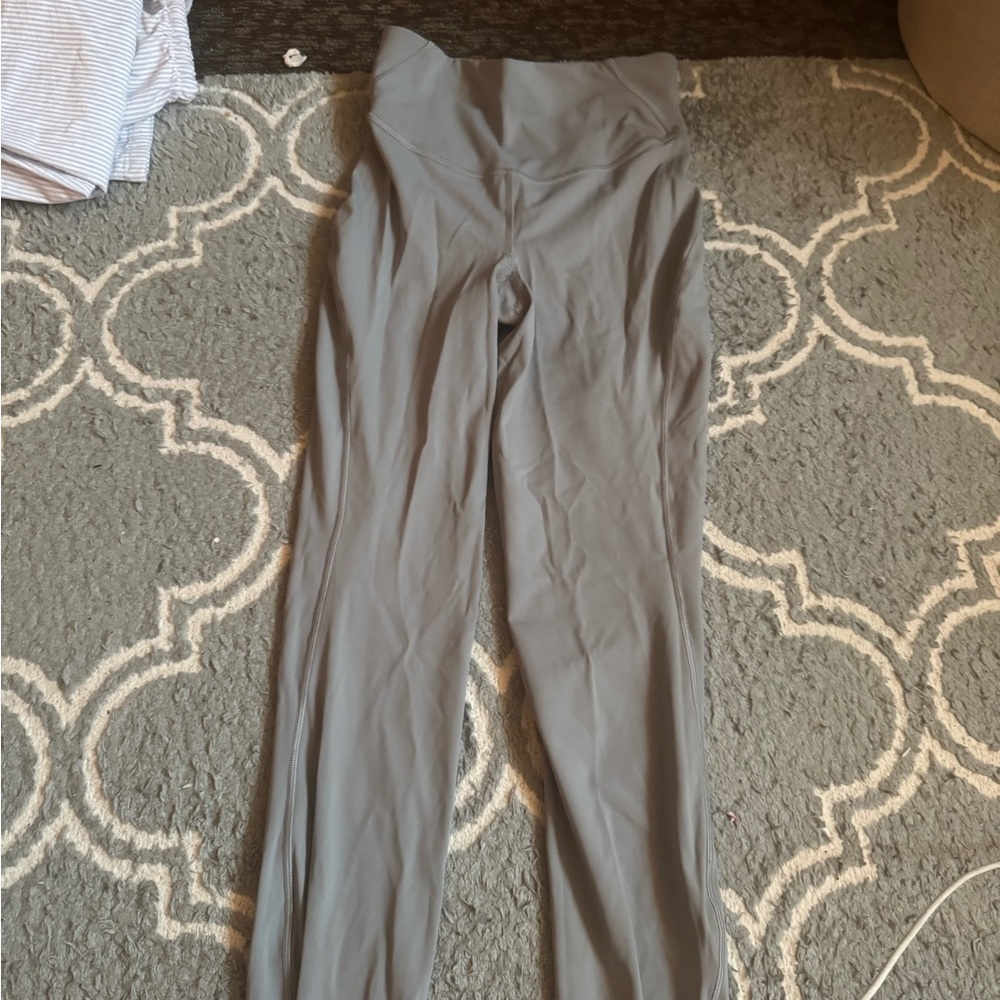 Lululemon race trainer leggings size 4